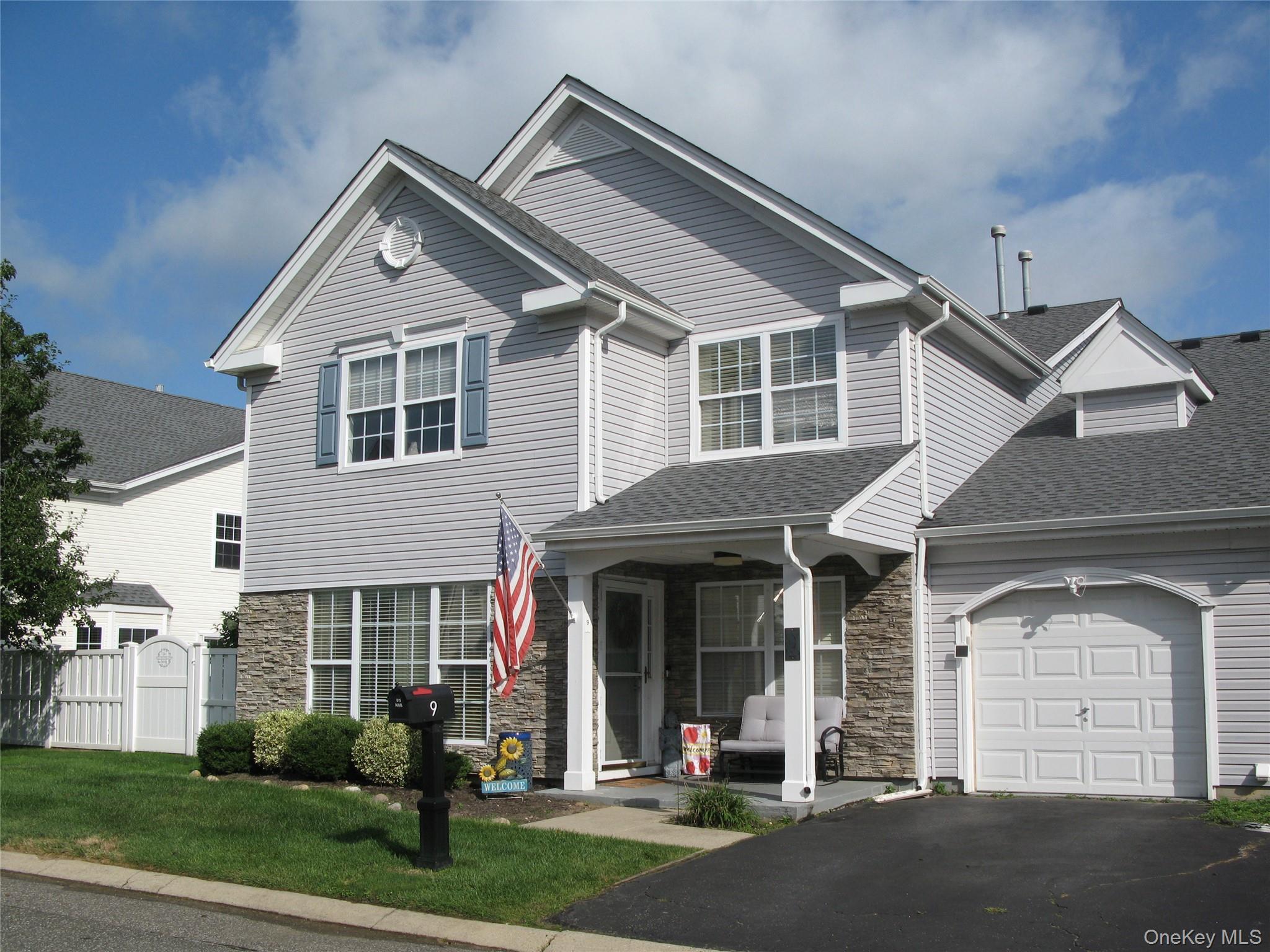 9 Casey Lane, Middle Island, NY 11953
