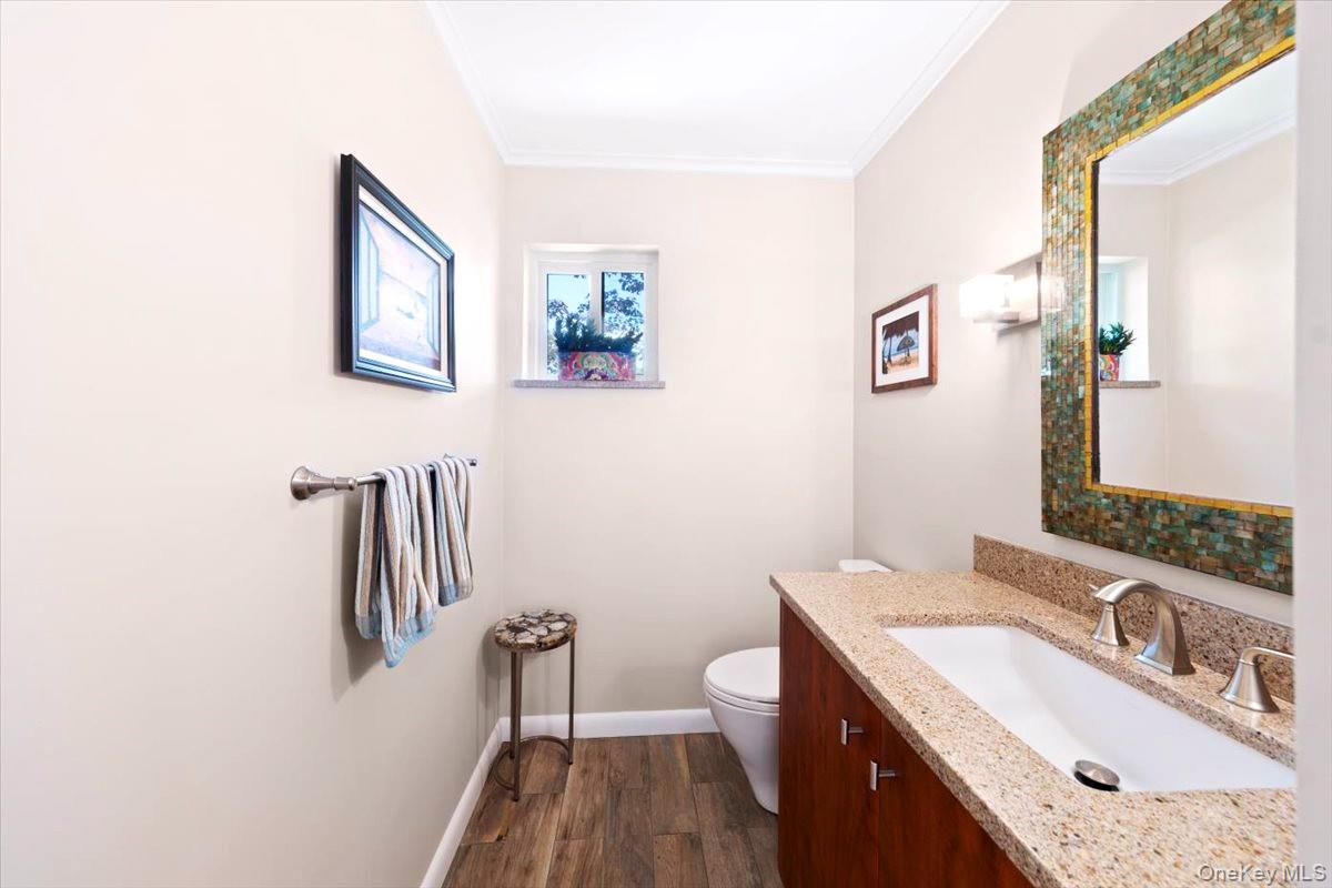 301 Old Cedar Road, Hartsdale, NY 10530