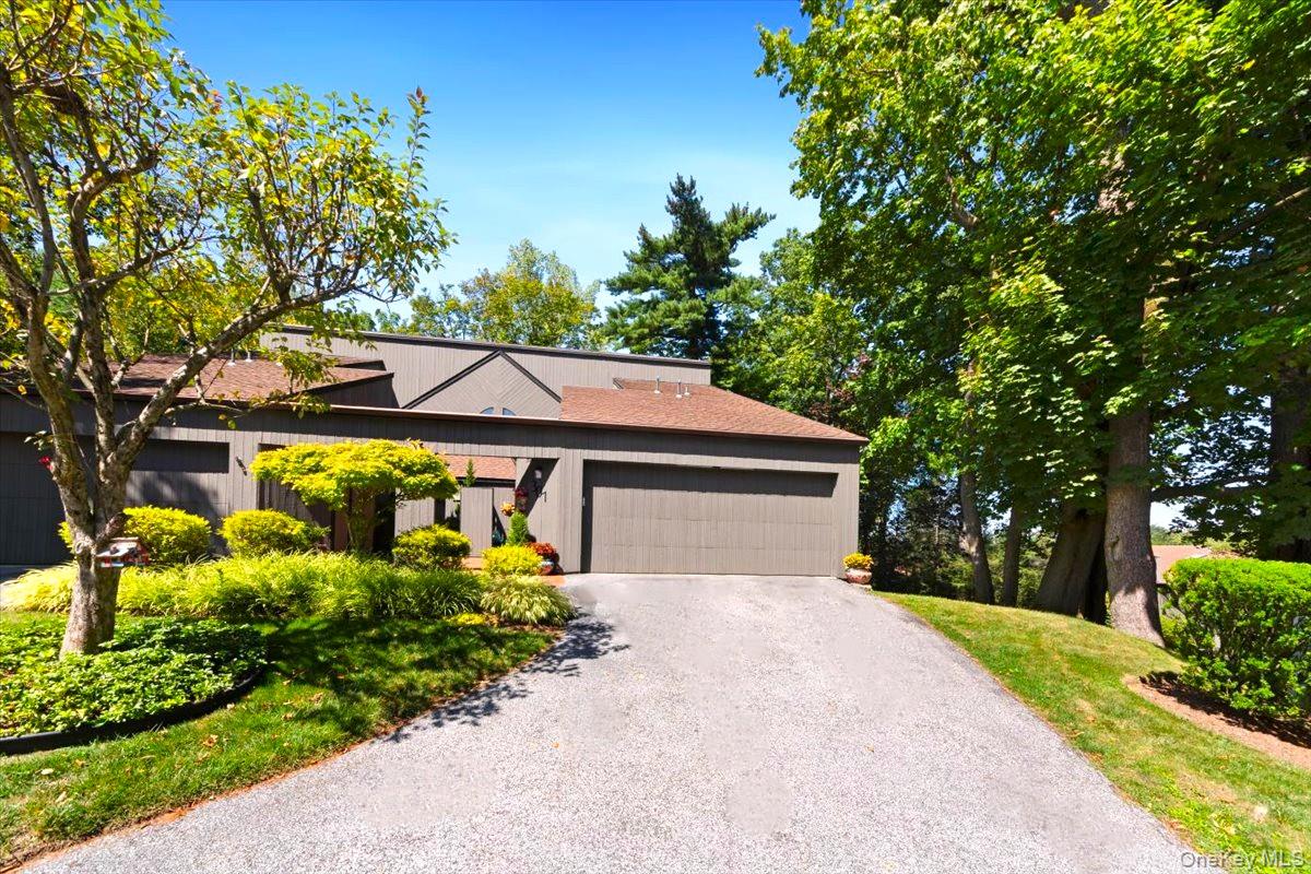 301 Old Cedar Road, Hartsdale, NY 10530