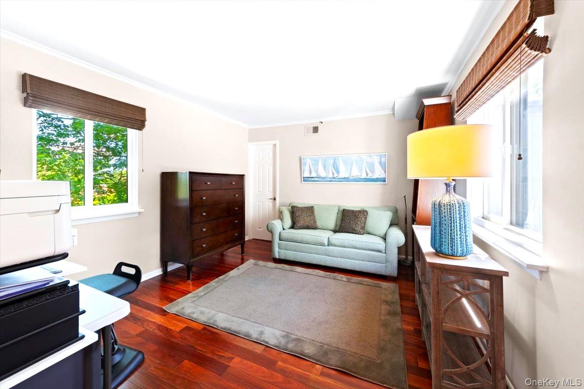 301 Old Cedar Road, Hartsdale, NY 10530