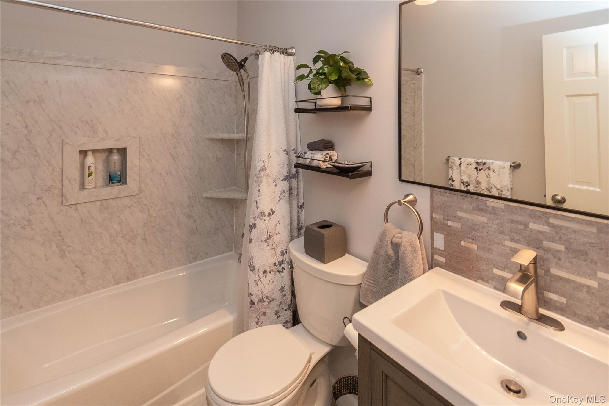 1 Westbrook Road, Newburgh, NY 12550