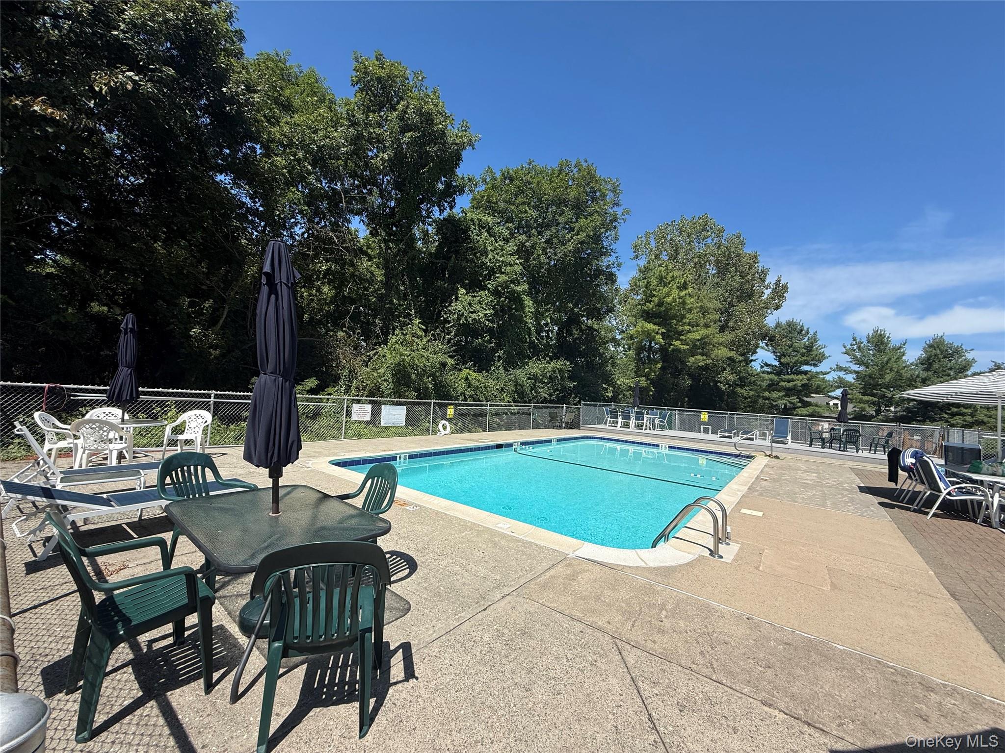 1 Westbrook Road, Newburgh, NY 12550