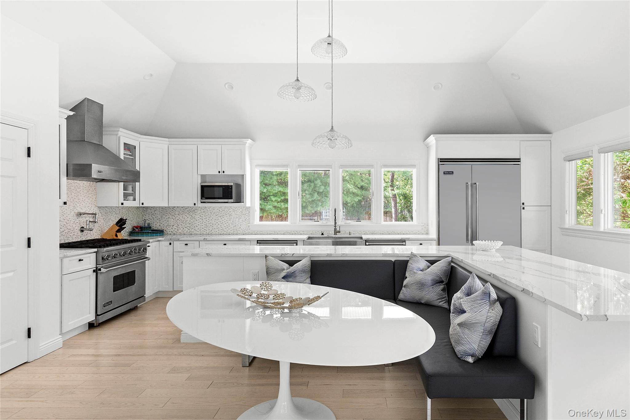 141 Middle Pond Road, Southampton, NY 11968