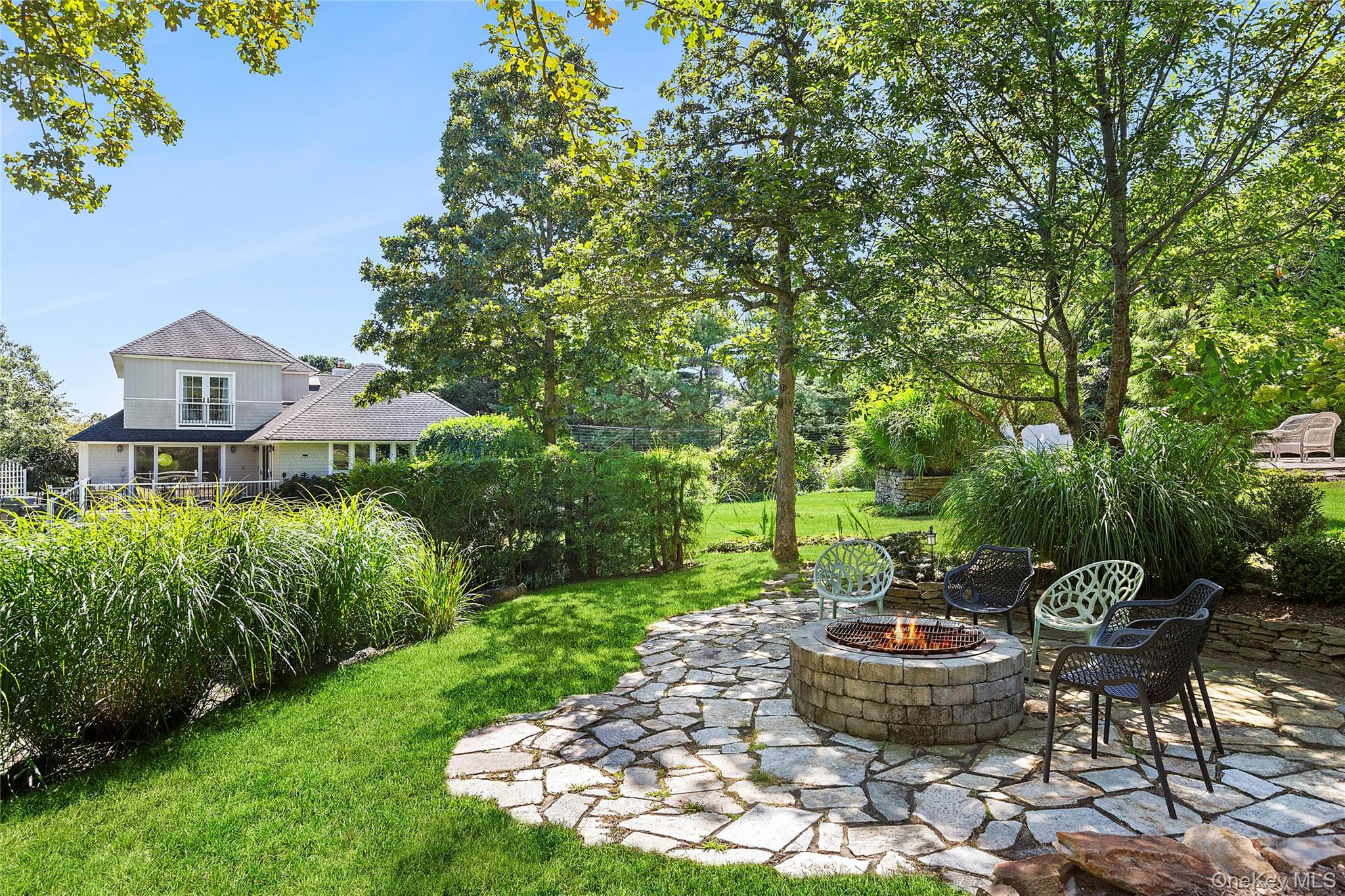 141 Middle Pond Road, Southampton, NY 11968