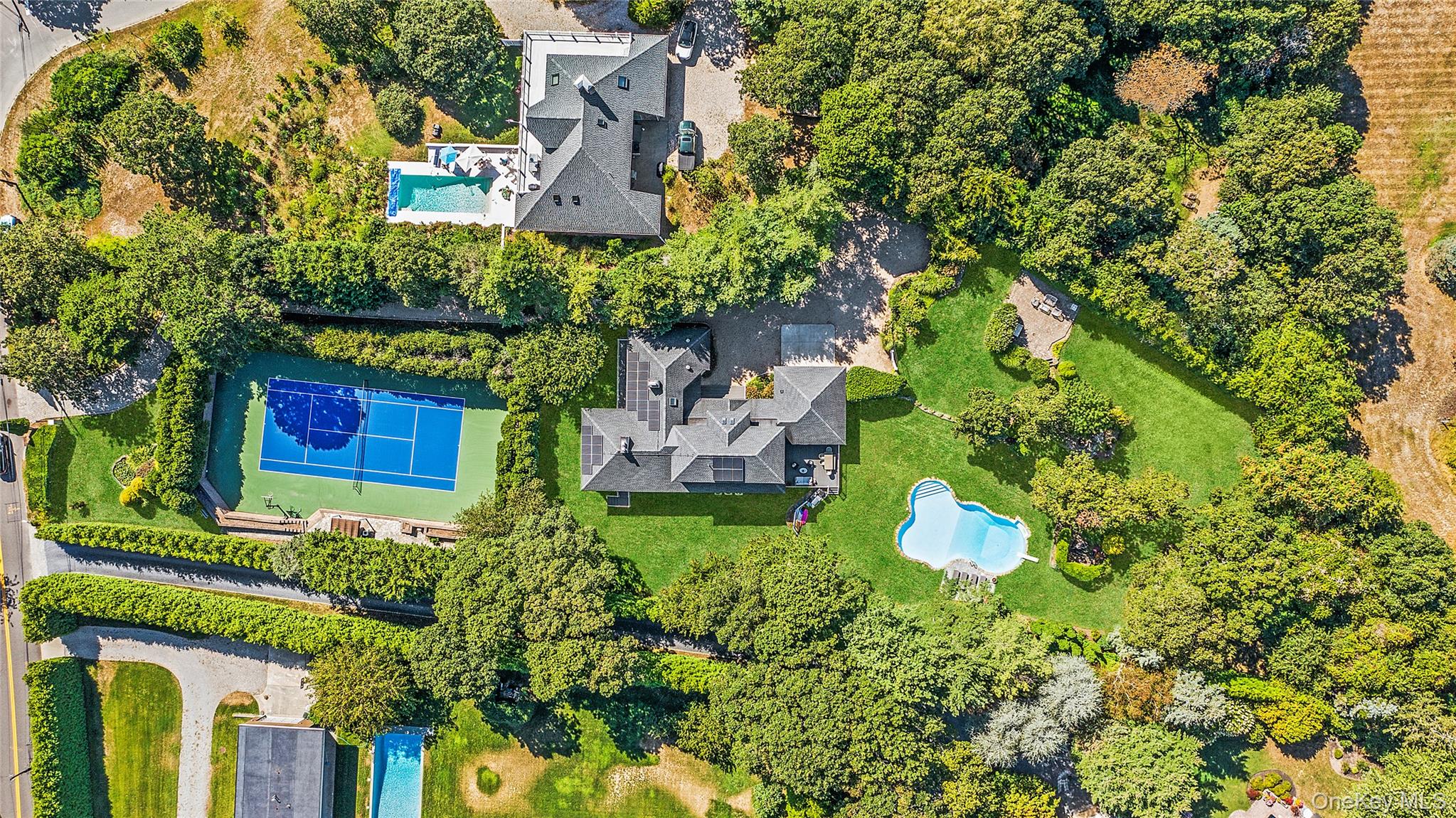 141 Middle Pond Road, Southampton, NY 11968