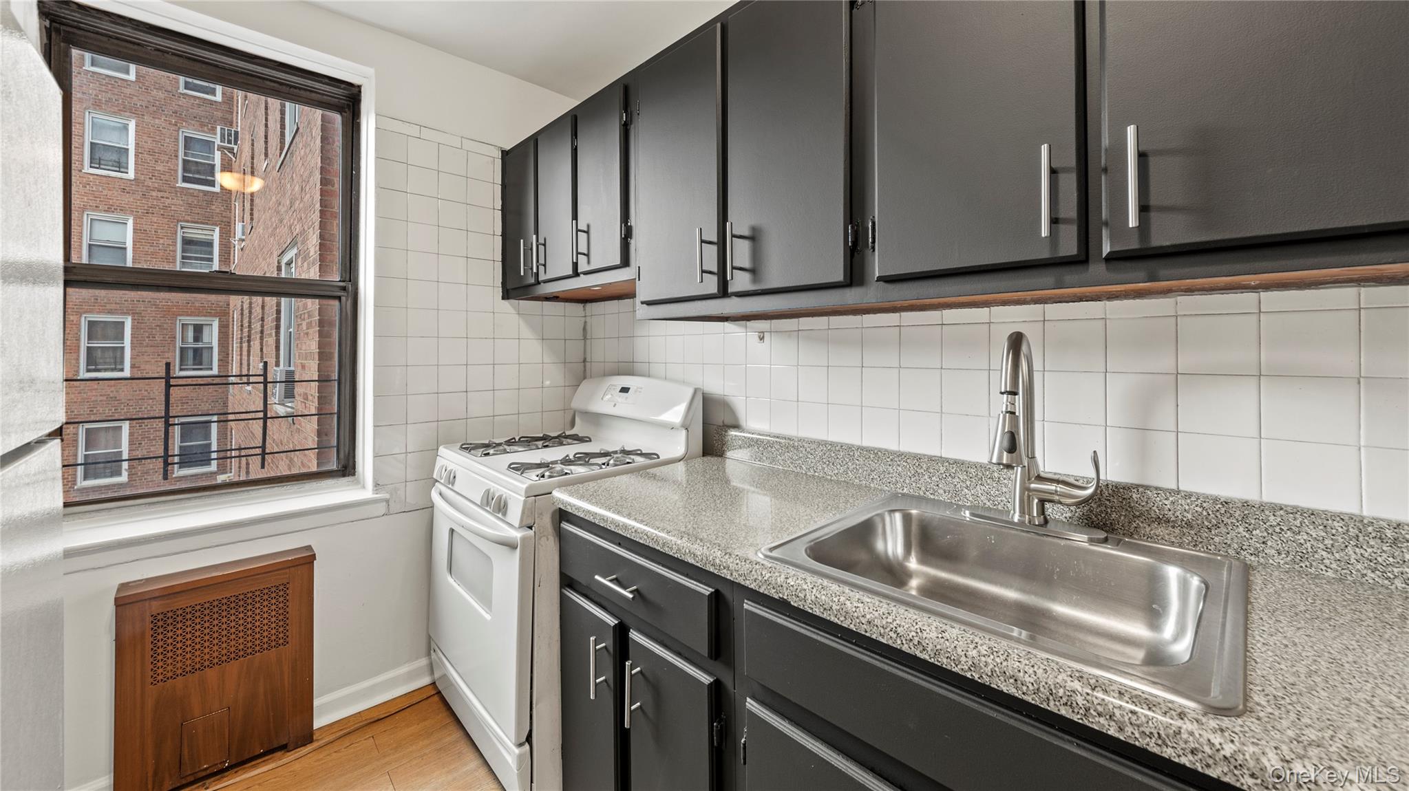 300 N Broadway # 2H, Yonkers, NY 10701