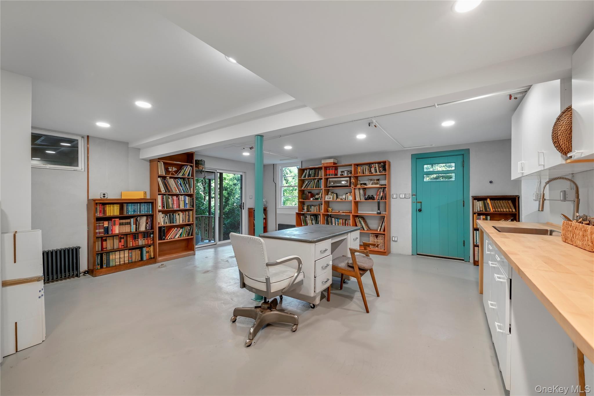 47 Mountainview Dr., Tomkins Cove, NY 10986