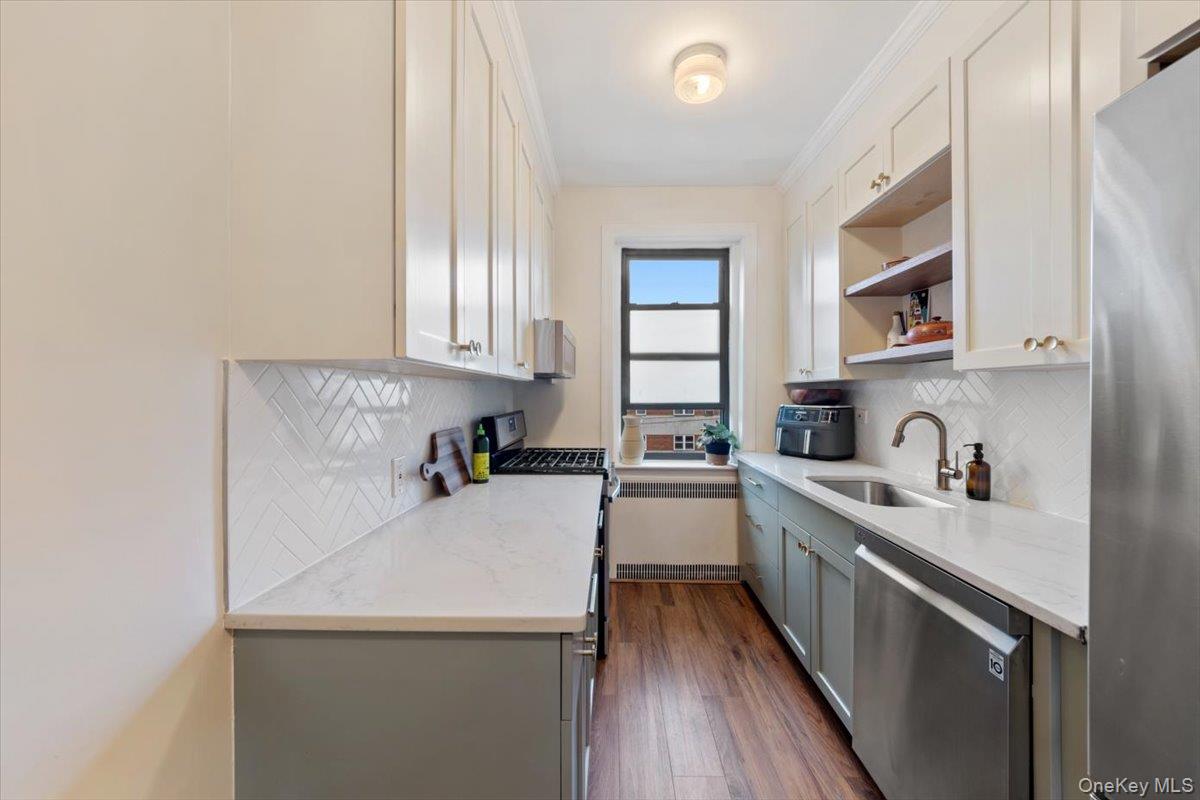 167 Centre Avenue # 3E, New Rochelle, NY 10805