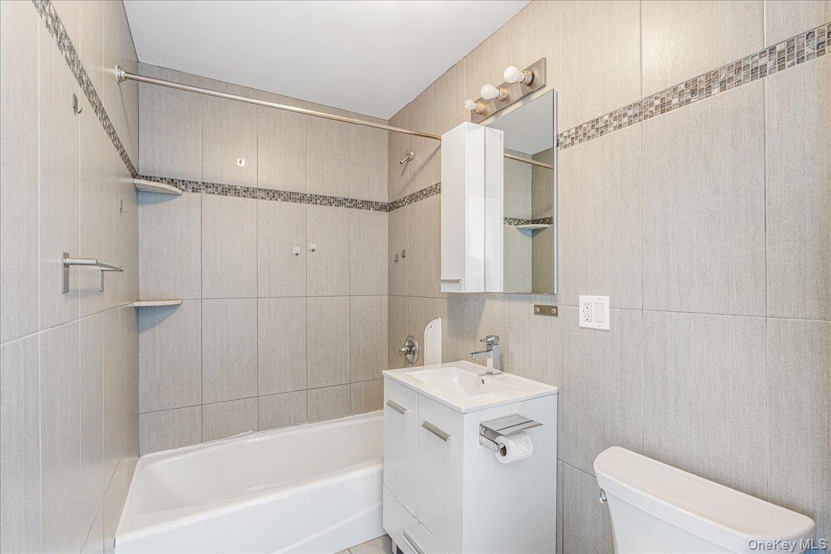 236 N 7th Street # 4L, Brooklyn, NY 11211