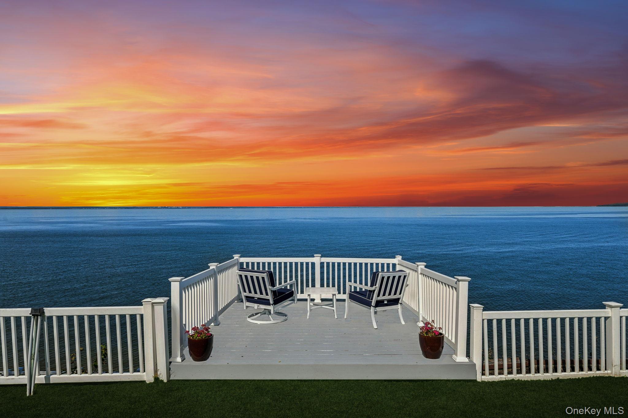 19 Oak Point Drive N, Bayville, NY 11709