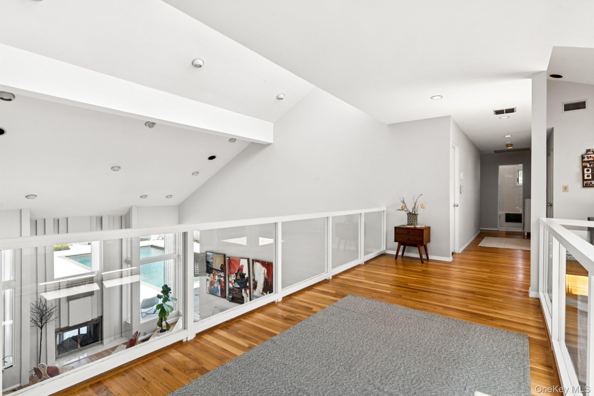 19 Oak Point Drive N, Bayville, NY 11709