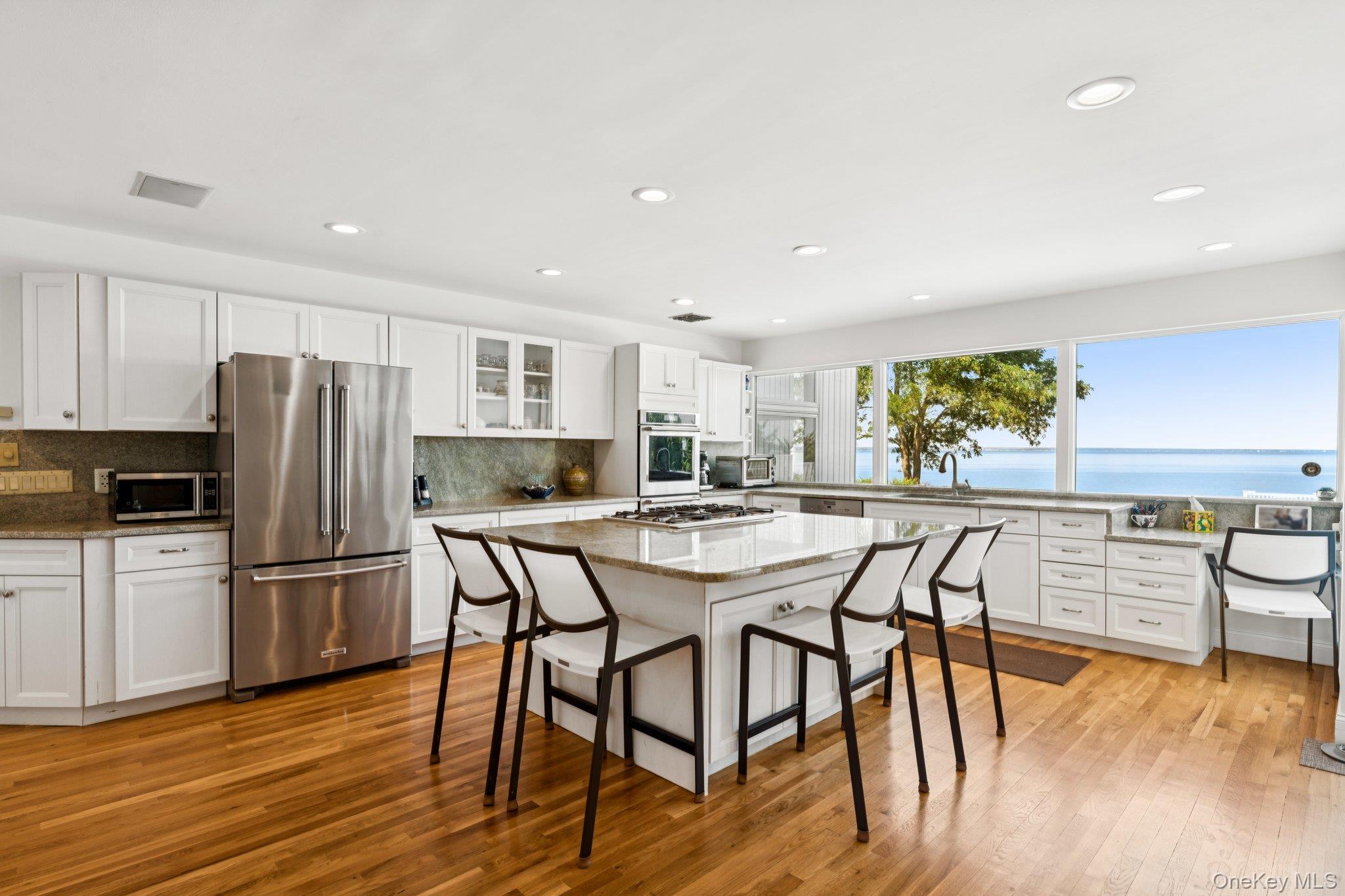 19 Oak Point Drive N, Bayville, NY 11709