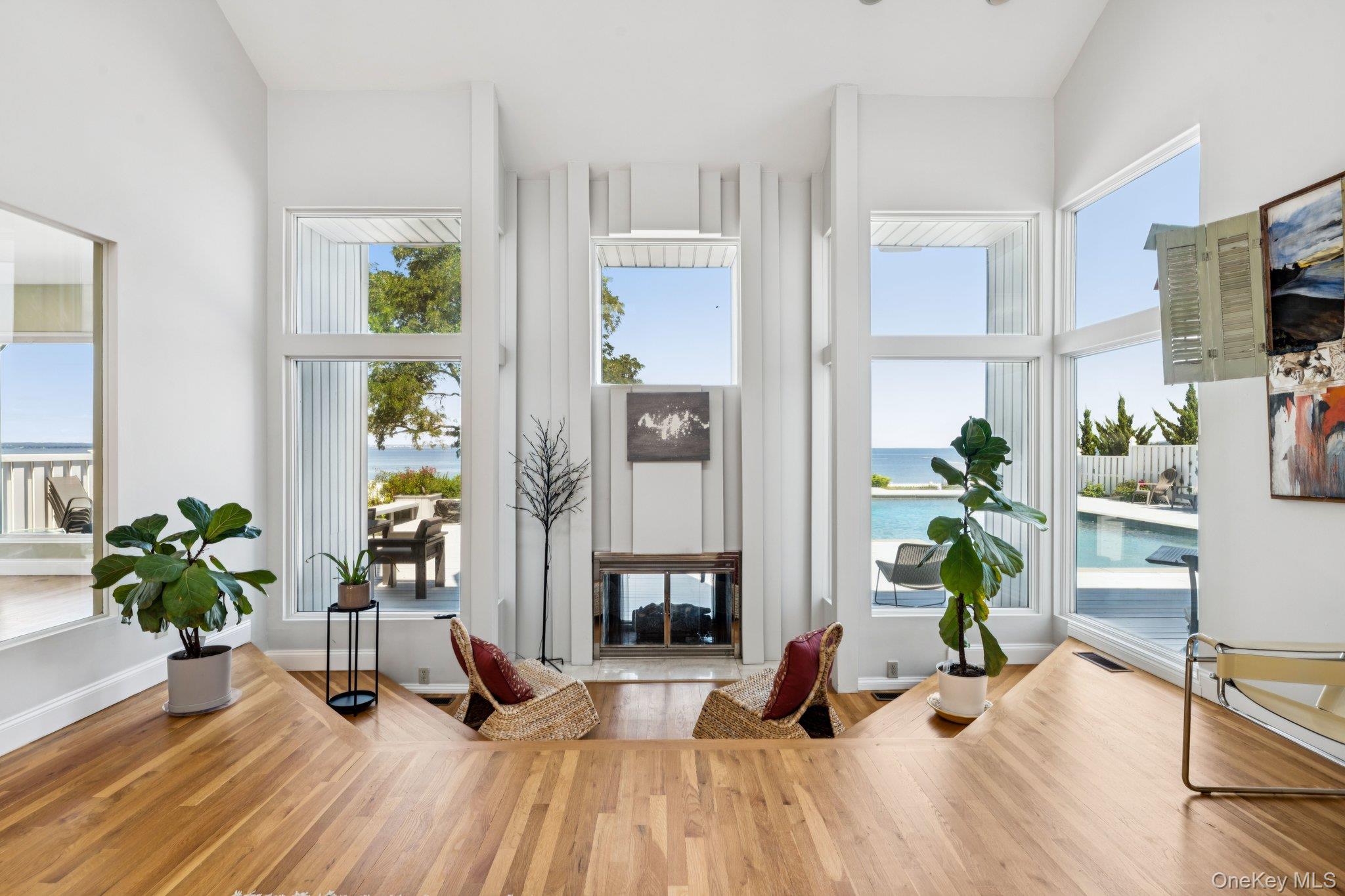 19 Oak Point Drive N, Bayville, NY 11709