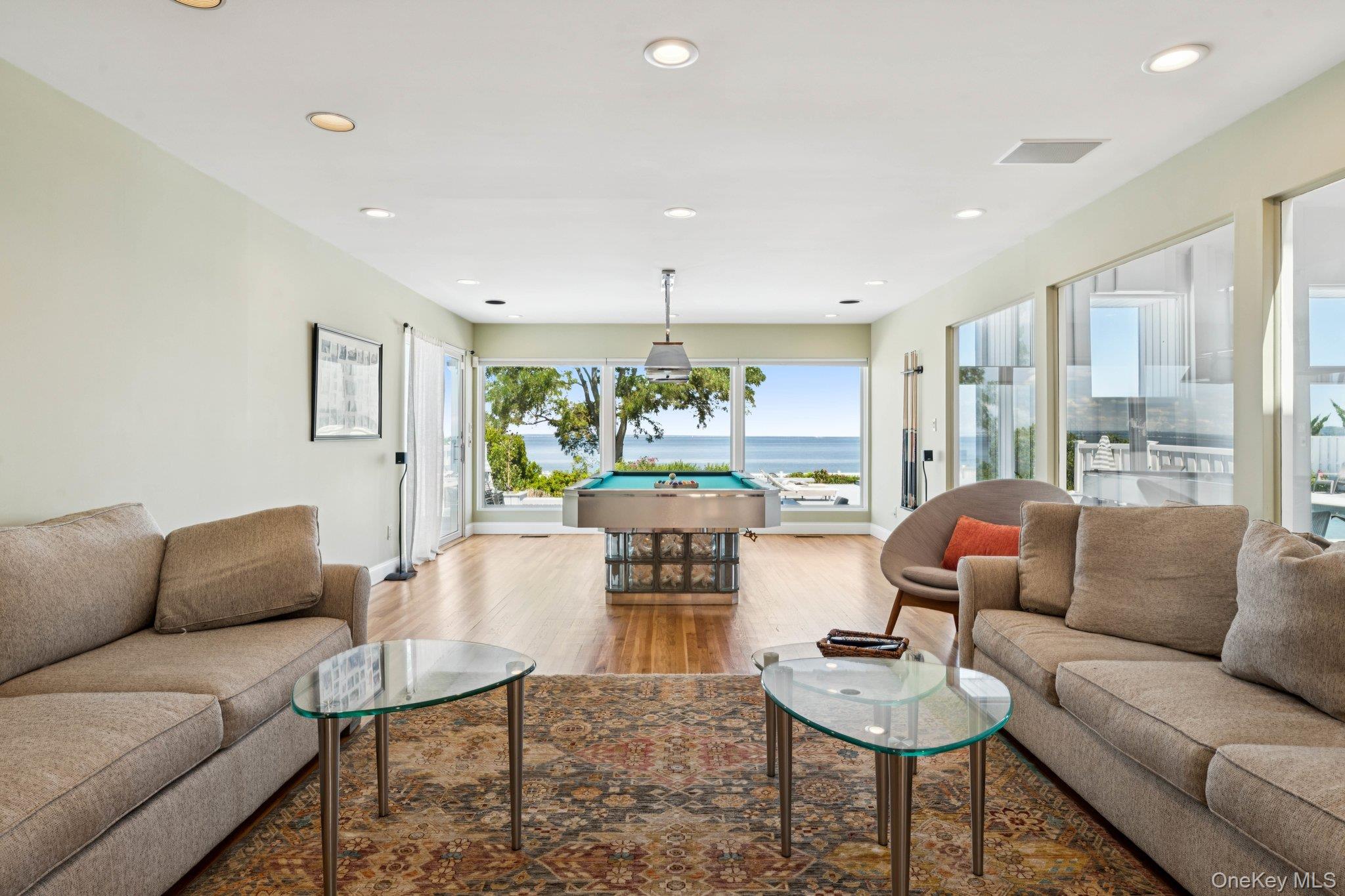 19 Oak Point Drive N, Bayville, NY 11709