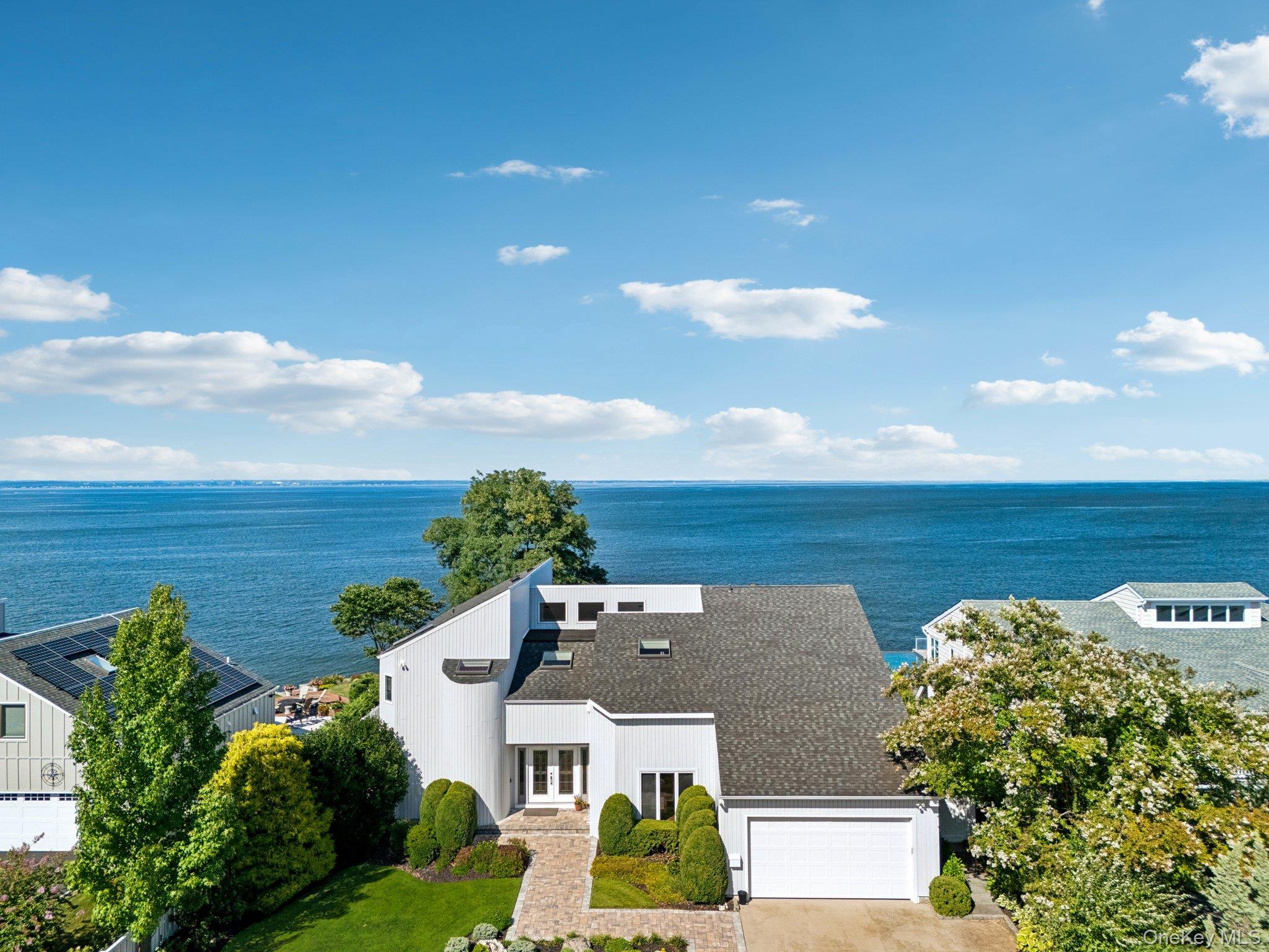 19 Oak Point Drive N, Bayville, NY 11709