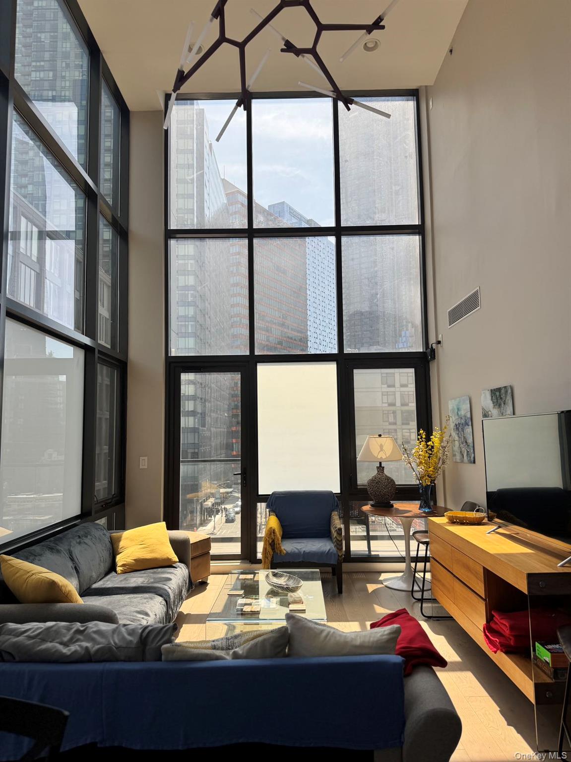 2412 42nd Road # 6C, Long Island City, NY 11101