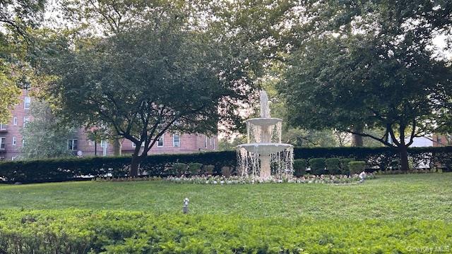 84-01 Main Street # 627, Briarwood, NY 11435