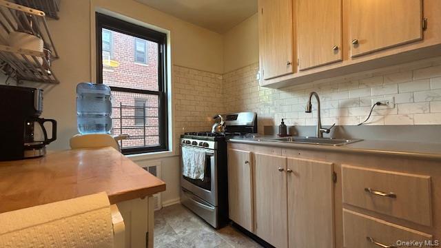 84-01 Main Street # 627, Briarwood, NY 11435