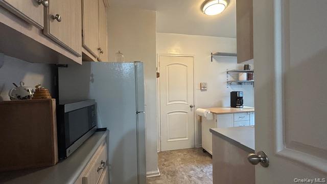 84-01 Main Street # 627, Briarwood, NY 11435