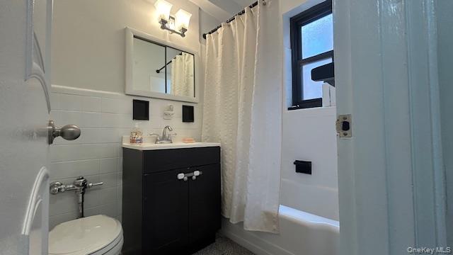 84-01 Main Street # 627, Briarwood, NY 11435