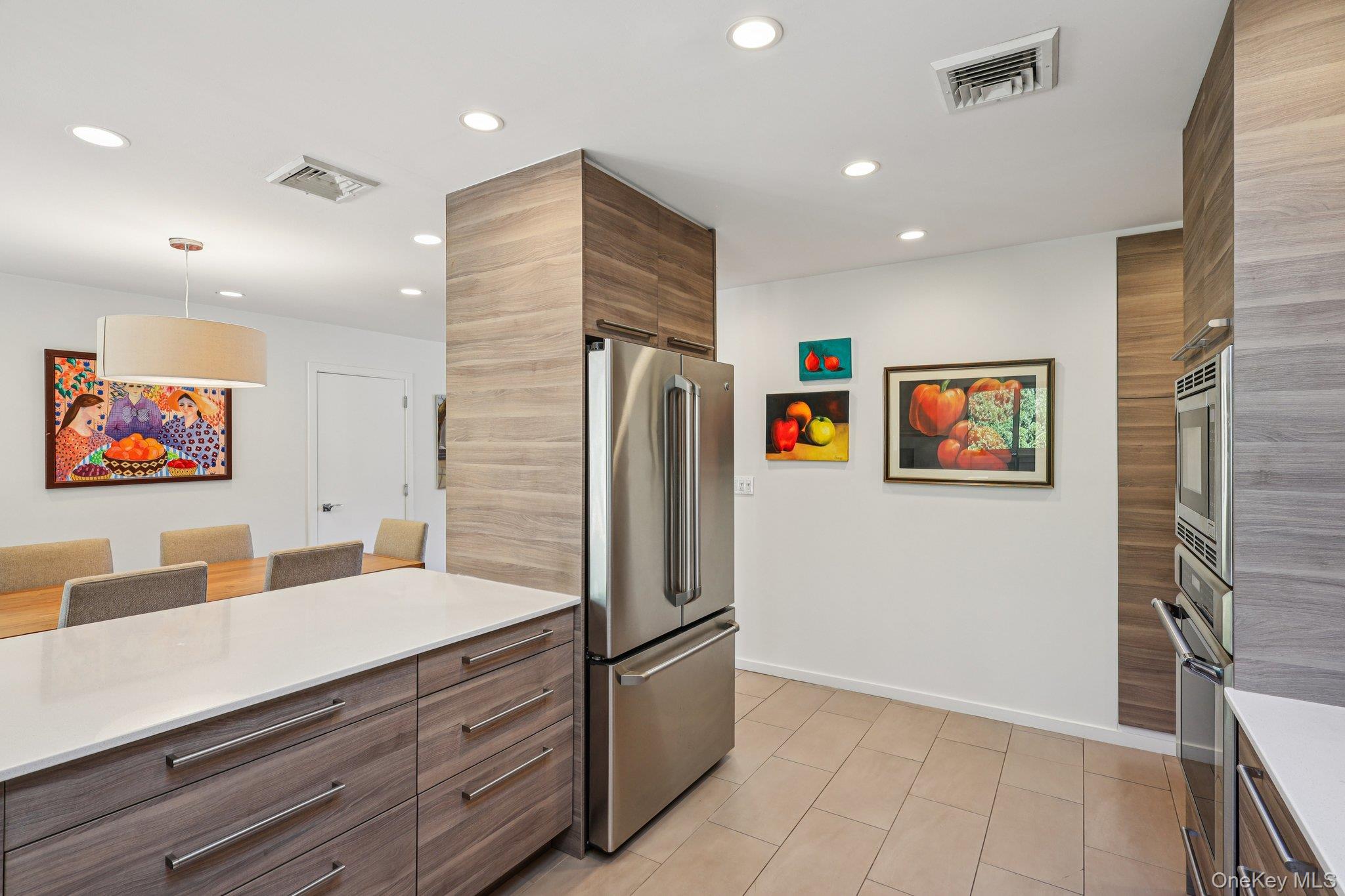 12 Manning Road, Glen Cove, NY 11542