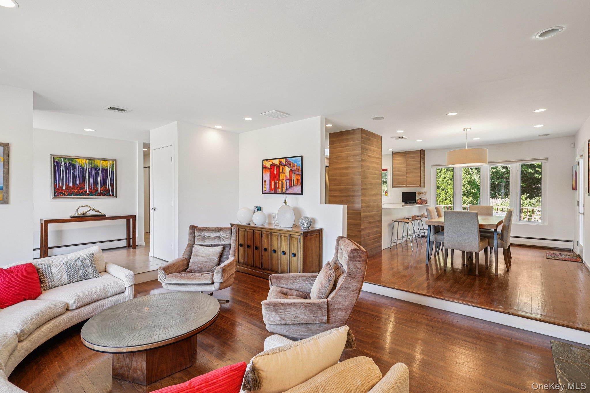 12 Manning Road, Glen Cove, NY 11542