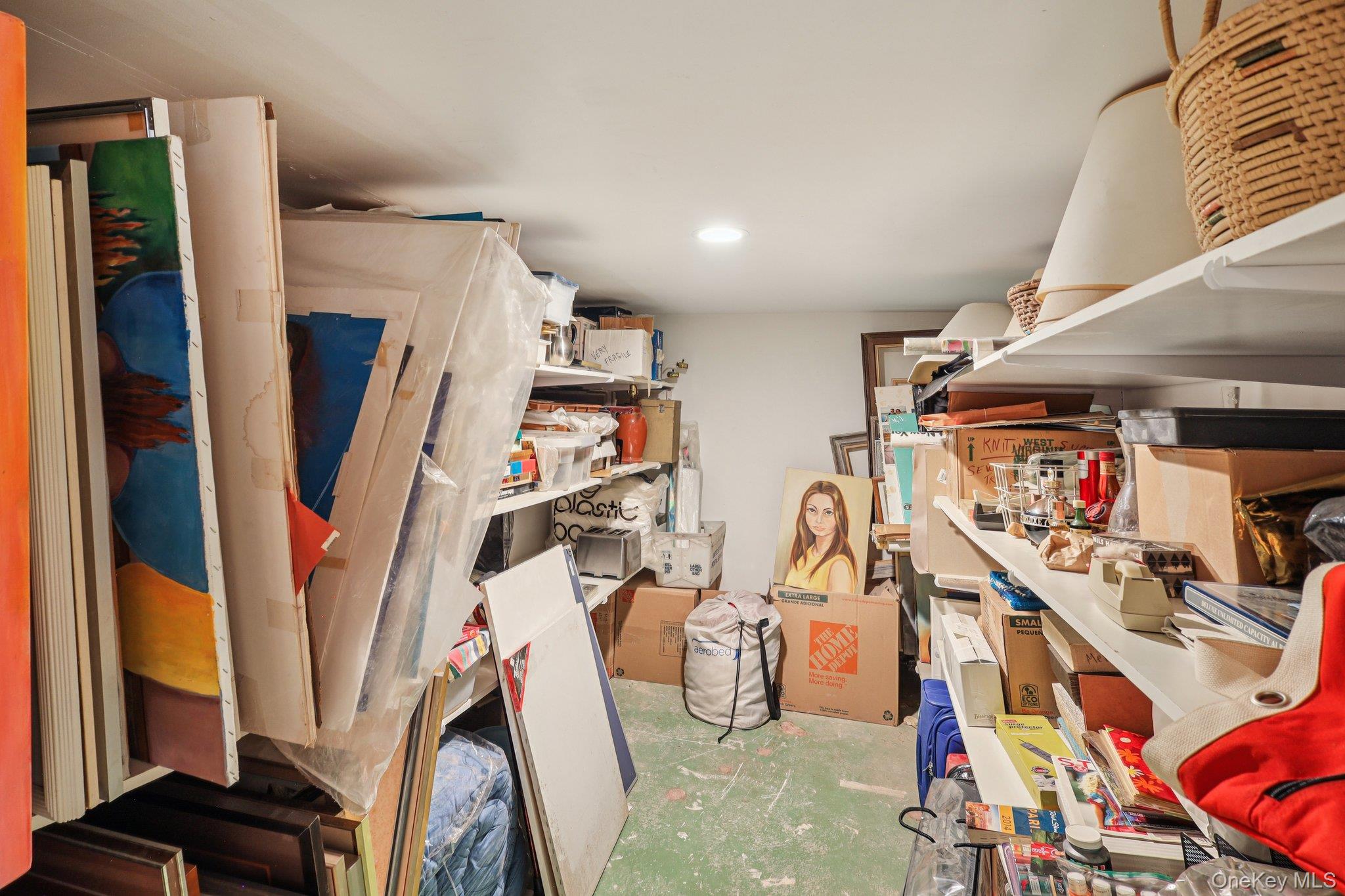 12 Manning Road, Glen Cove, NY 11542