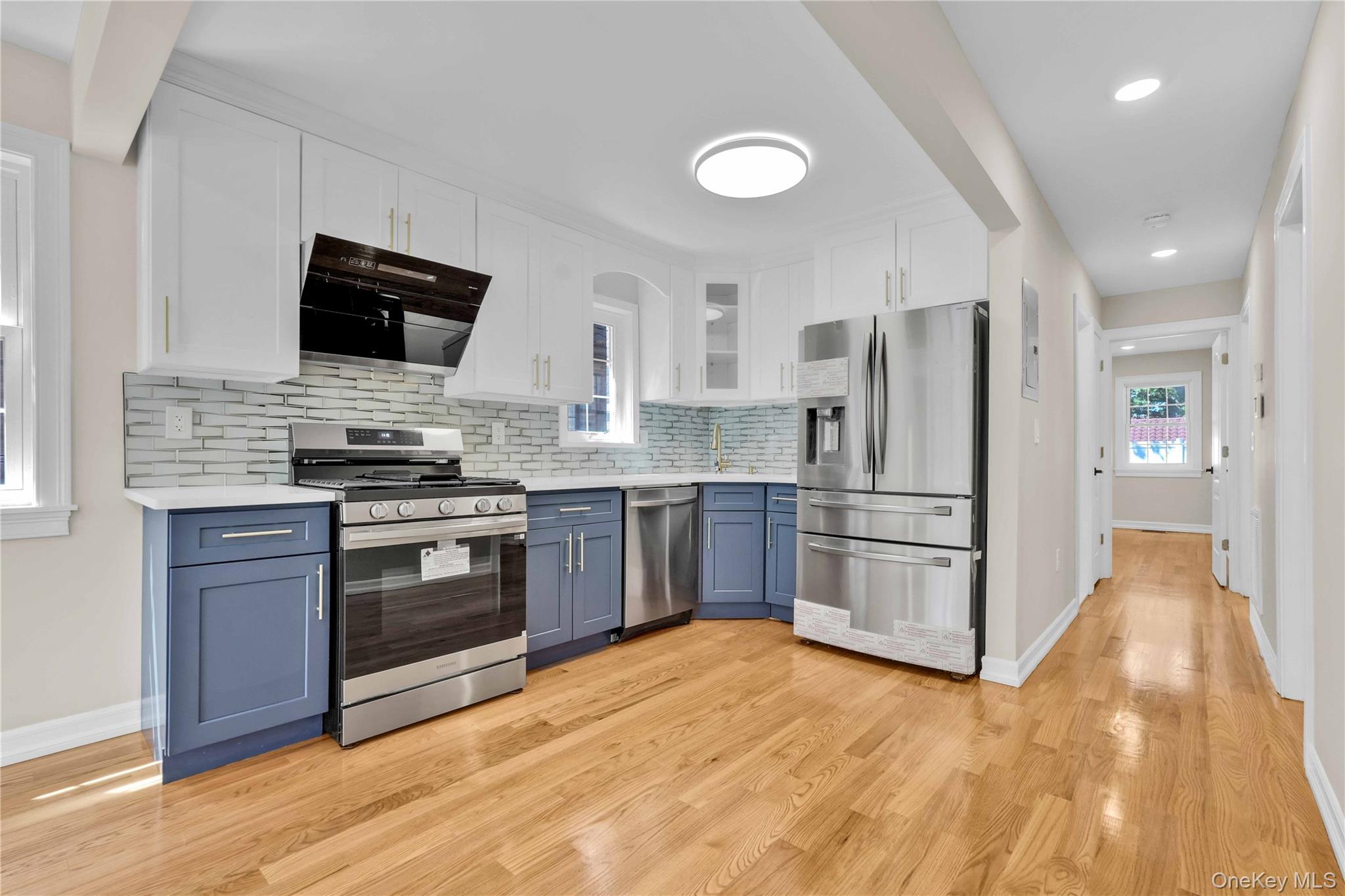 244-89 61st Avenue, Little Neck, NY 11362