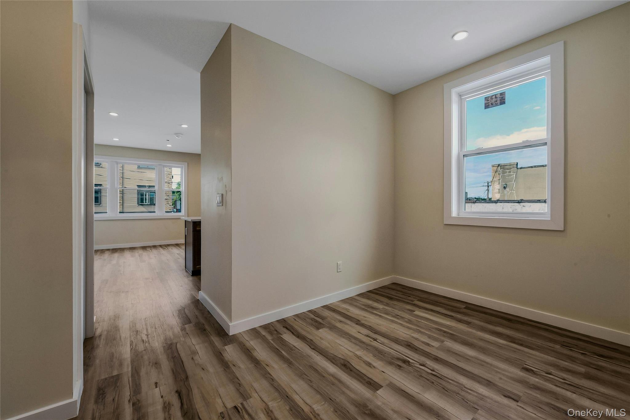 400 New York Avenue, Huntington, NY 11743