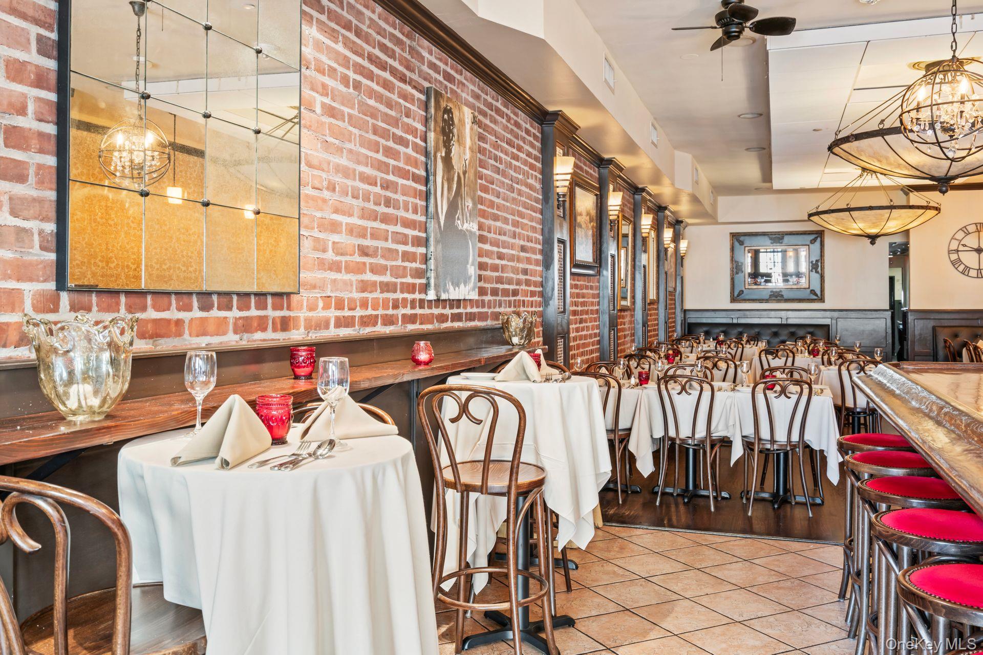 400 New York Avenue, Huntington, NY 11743