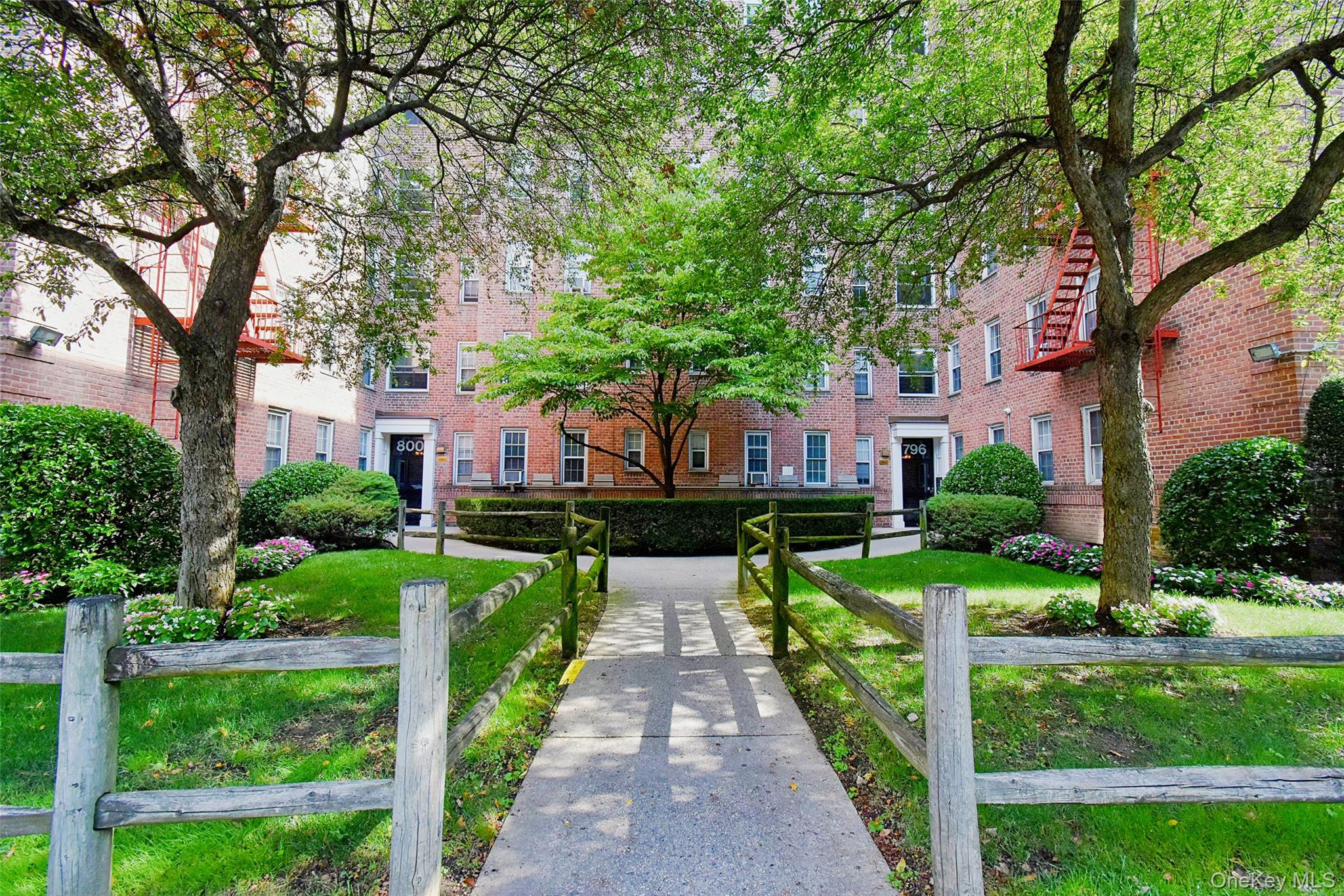 796 Bronx River Road # B38, Bronxville, NY 10708