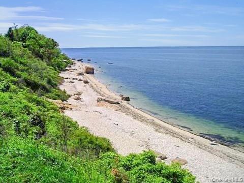 275 Sound Road, Greenport, NY 11944