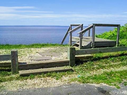 275 Sound Road, Greenport, NY 11944