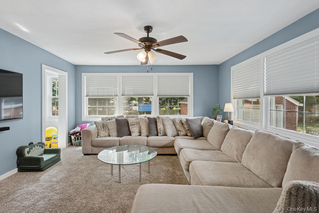 161 Midgely Drive, Hewlett, NY 11557