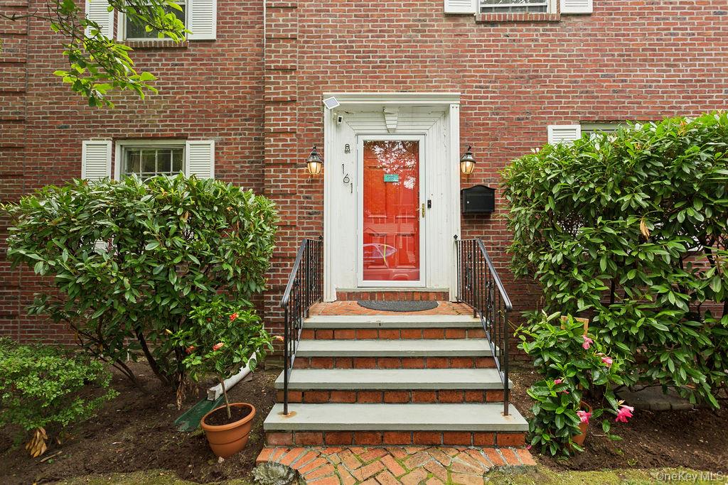 161 Midgely Drive, Hewlett, NY 11557