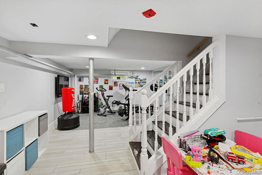 161 Midgely Drive, Hewlett, NY 11557