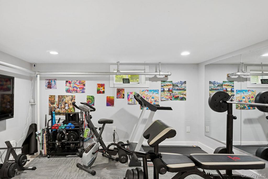 161 Midgely Drive, Hewlett, NY 11557