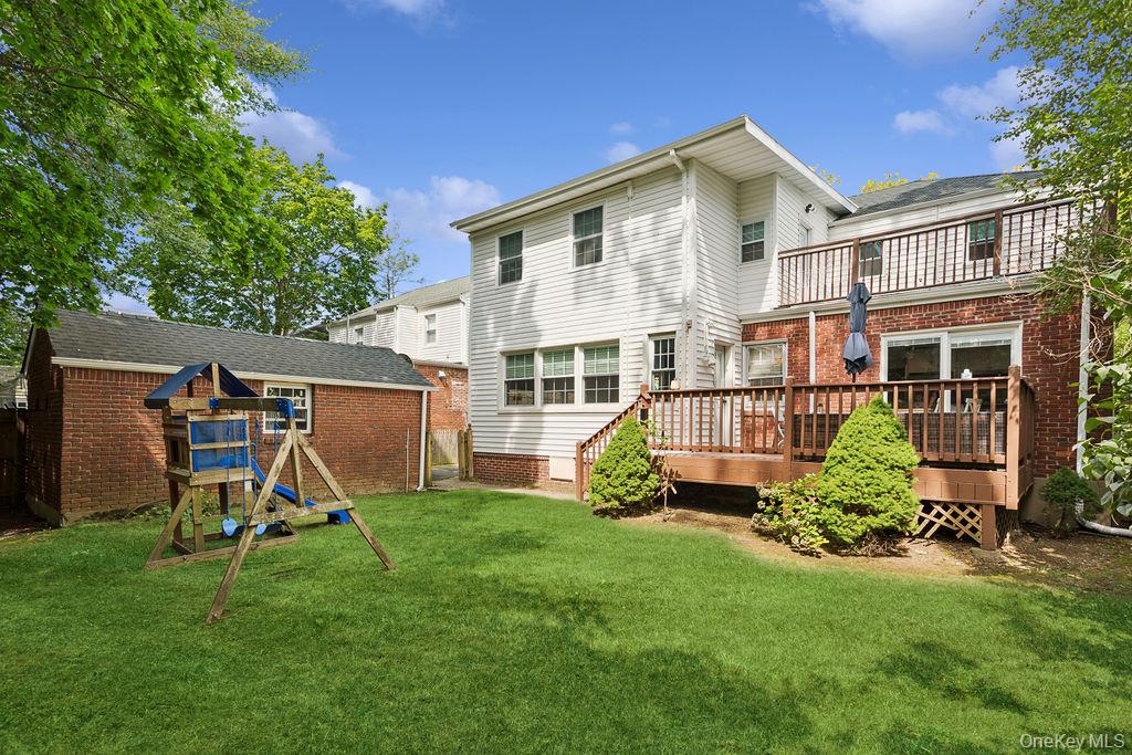 161 Midgely Drive, Hewlett, NY 11557