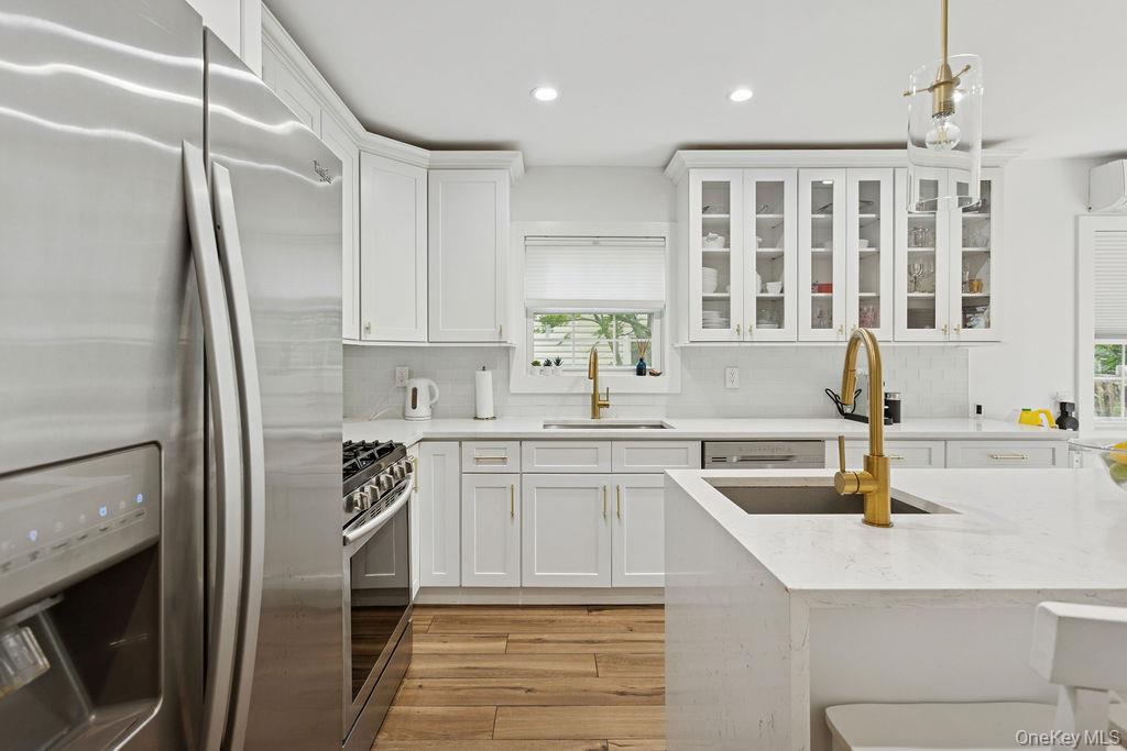 161 Midgely Drive, Hewlett, NY 11557