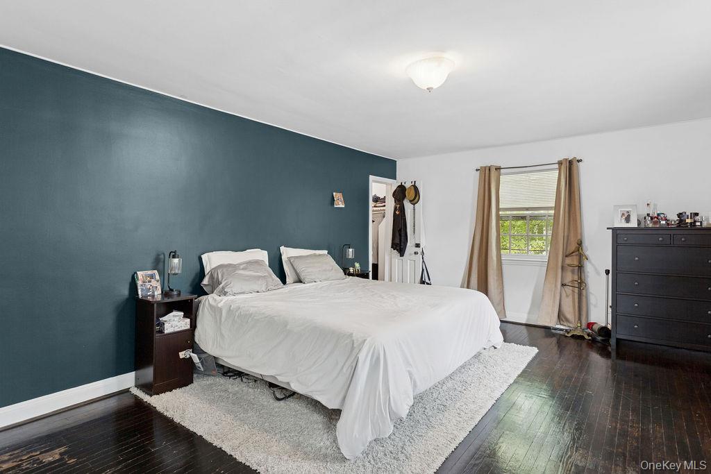 161 Midgely Drive, Hewlett, NY 11557