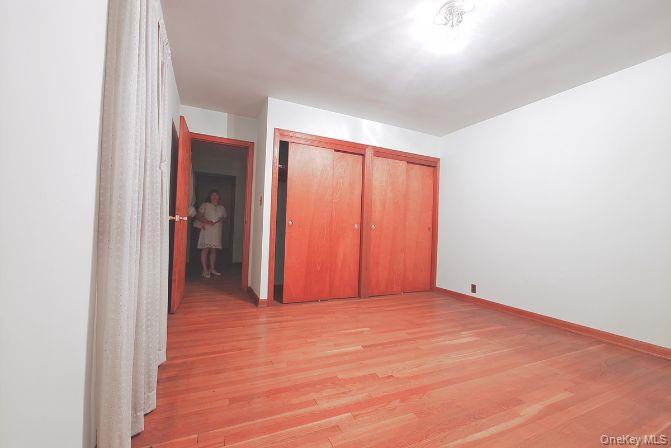 14922 32nd Avenue, Flushing, NY 11354