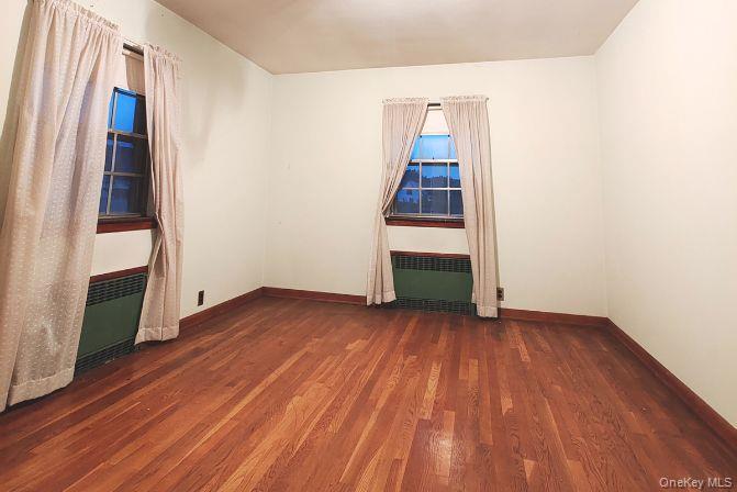 14922 32nd Avenue, Flushing, NY 11354