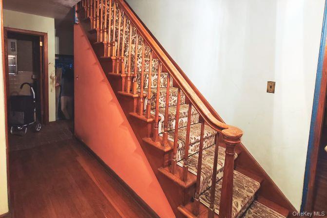 14922 32nd Avenue, Flushing, NY 11354