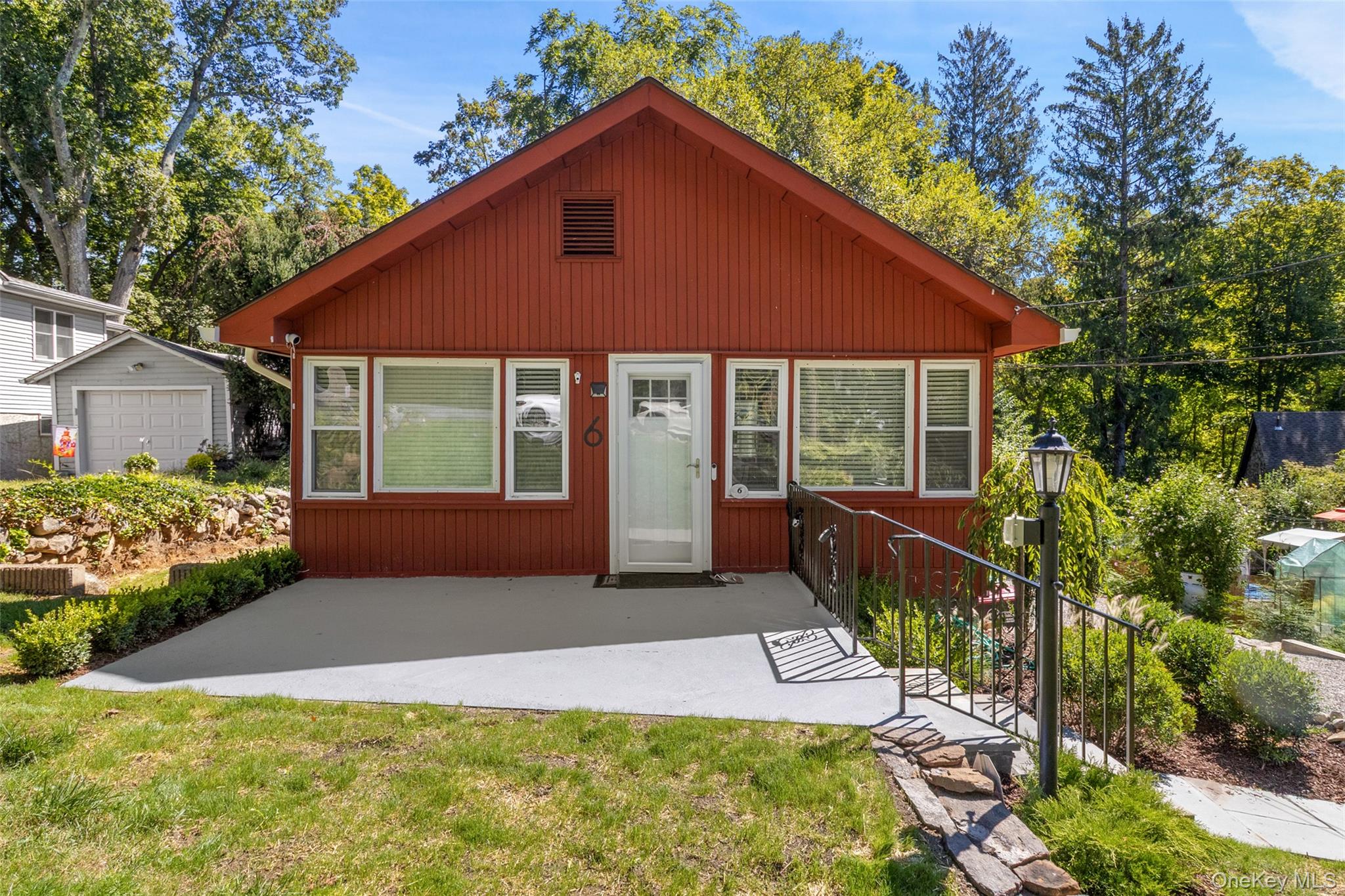 6 Brookside Drive, Yorktown Heights, NY 10598