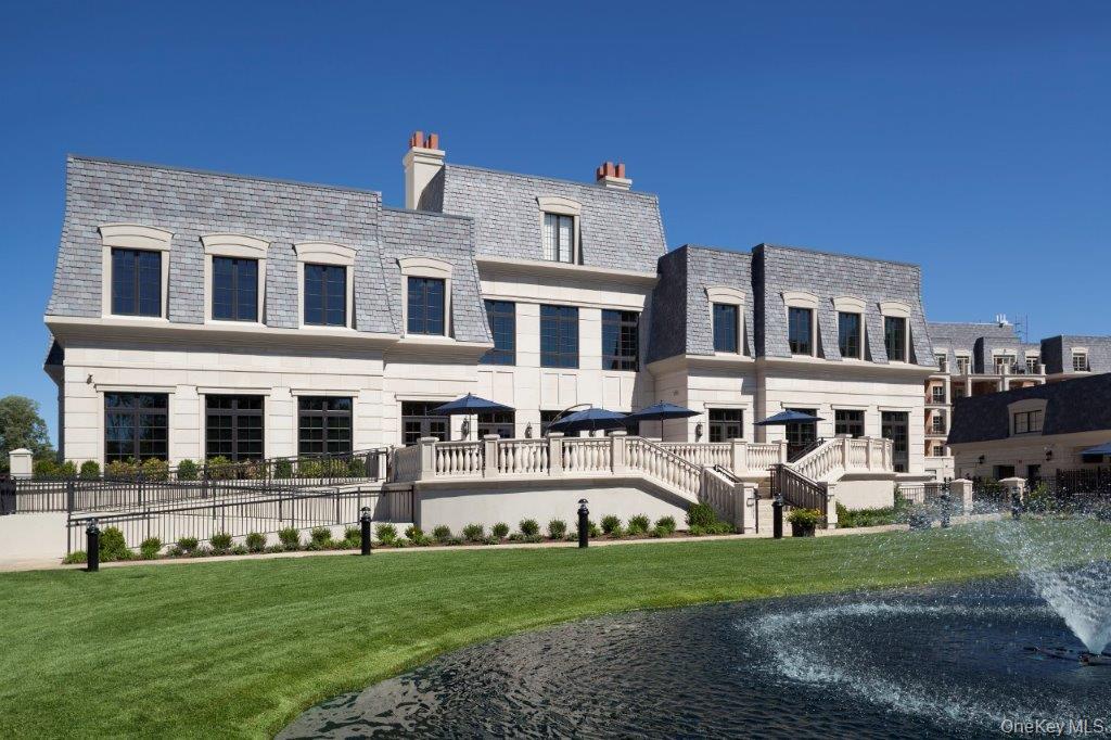 6000 Royal Court # 6307, North Hills, NY 11040