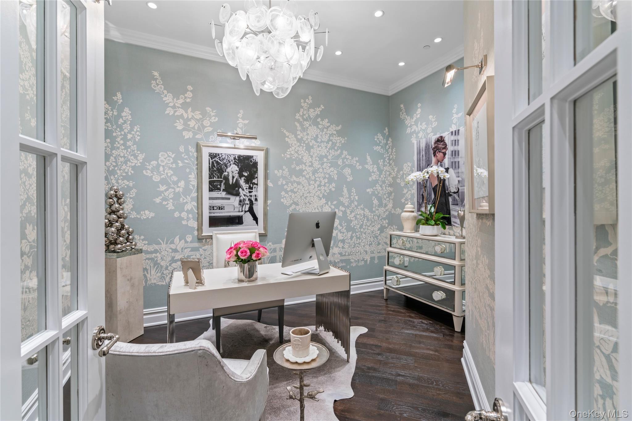 6000 Royal Court # 6307, North Hills, NY 11040