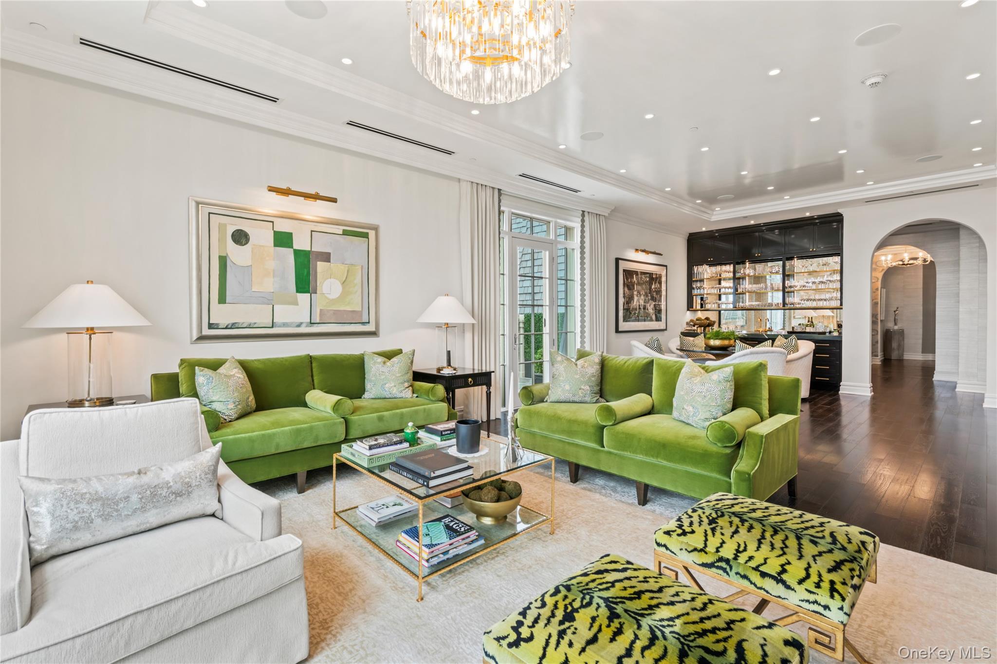 6000 Royal Court # 6307, North Hills, NY 11040