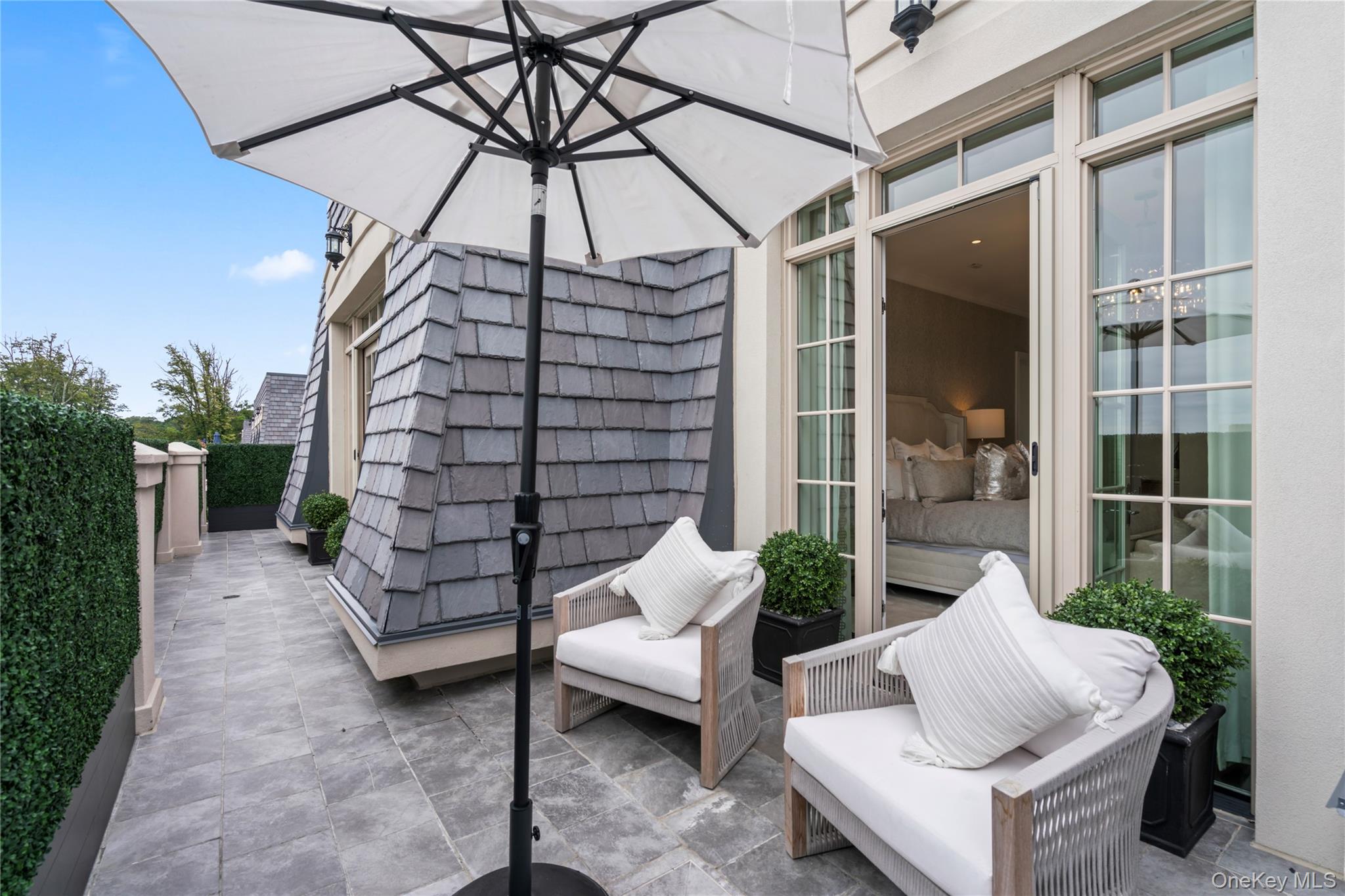 6000 Royal Court # 6307, North Hills, NY 11040