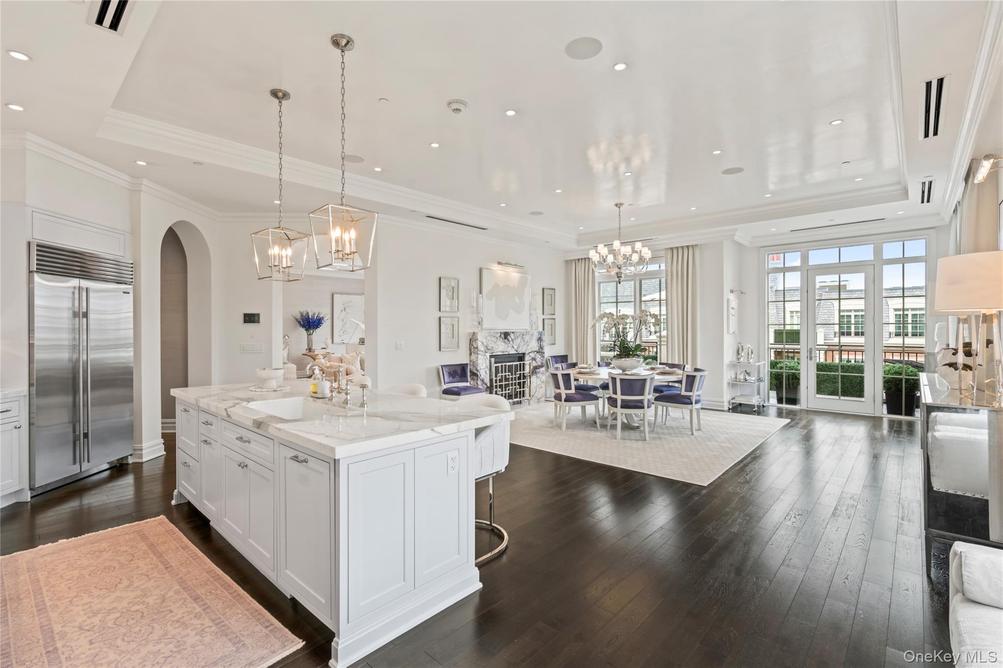 6000 Royal Court # 6307, North Hills, NY 11040