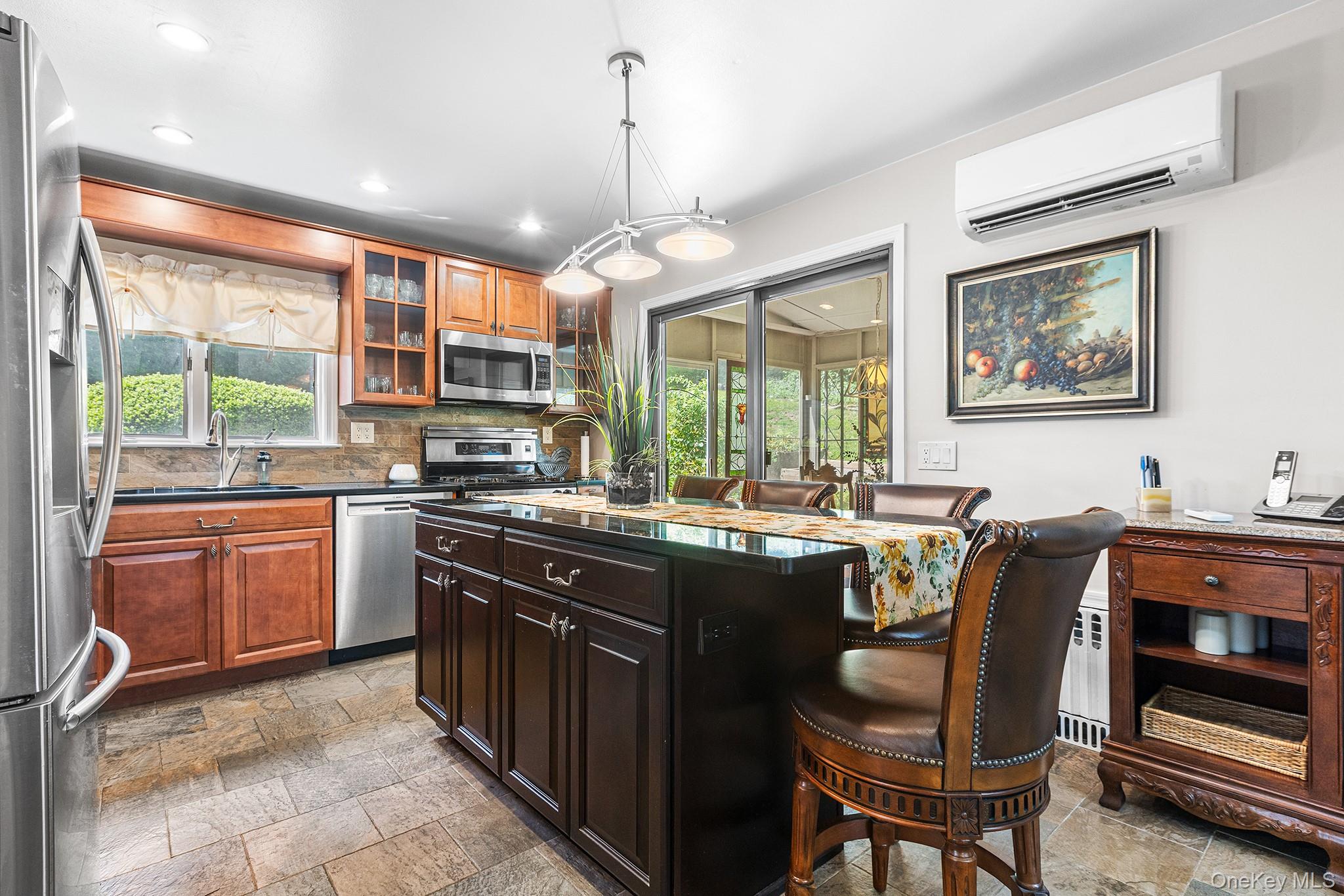 2 Rockledge Road, Bronxville, NY 10708